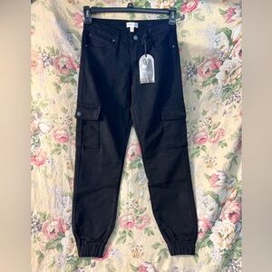 Kendall & Kylie Black mid rise knit denim jeans